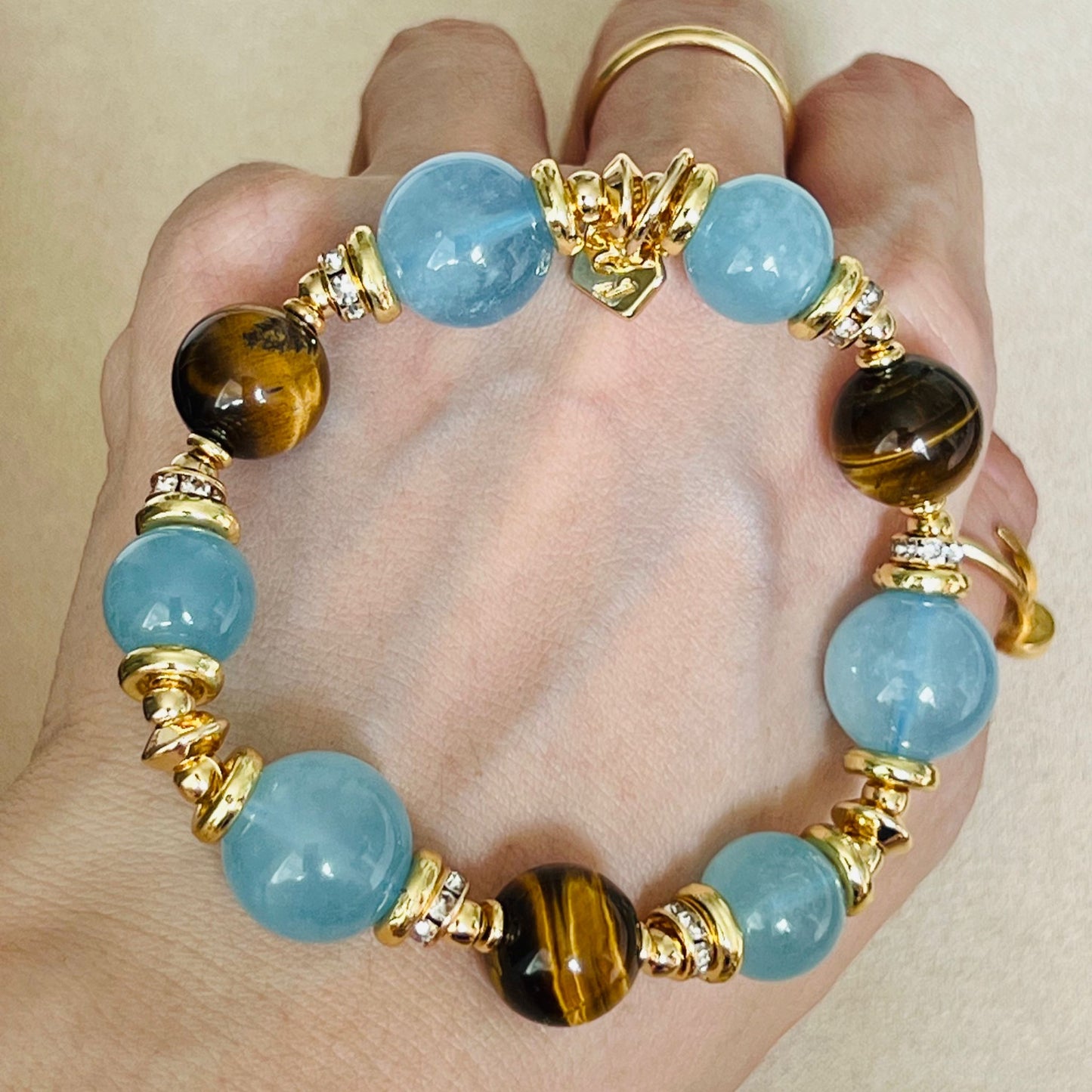 Oh-So-Confident Aquamarine Bracelet