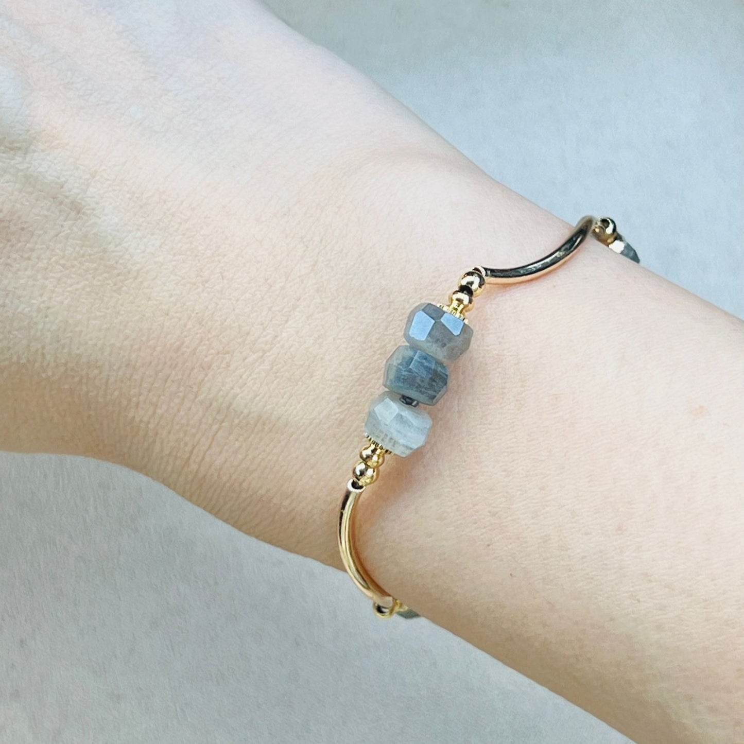 Labradorite La Grace Bracelet