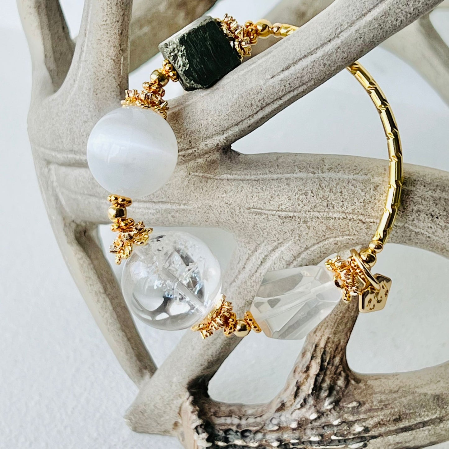 Theophany Diadem Bracelet (Manifestation)