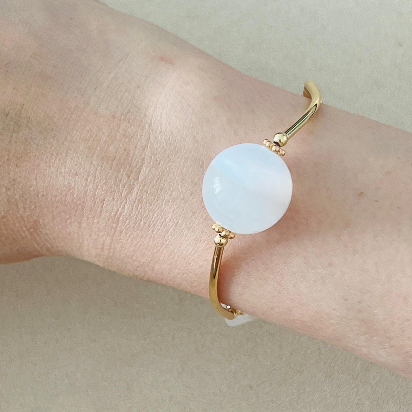 Mother Of Pearl, Selenite & White Kunzite Juicy La Grace Bracelet