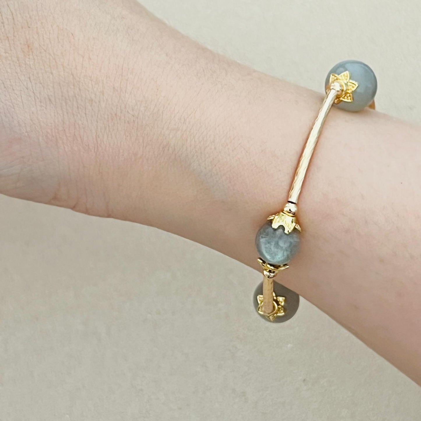 Etoupe Moonstone & Labradorite La Grace Bracelet