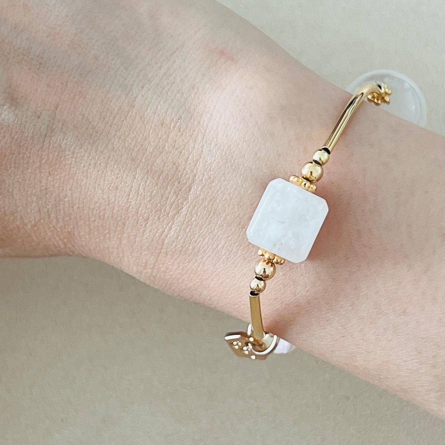 Mother Of Pearl, Selenite & White Kunzite Juicy La Grace Bracelet