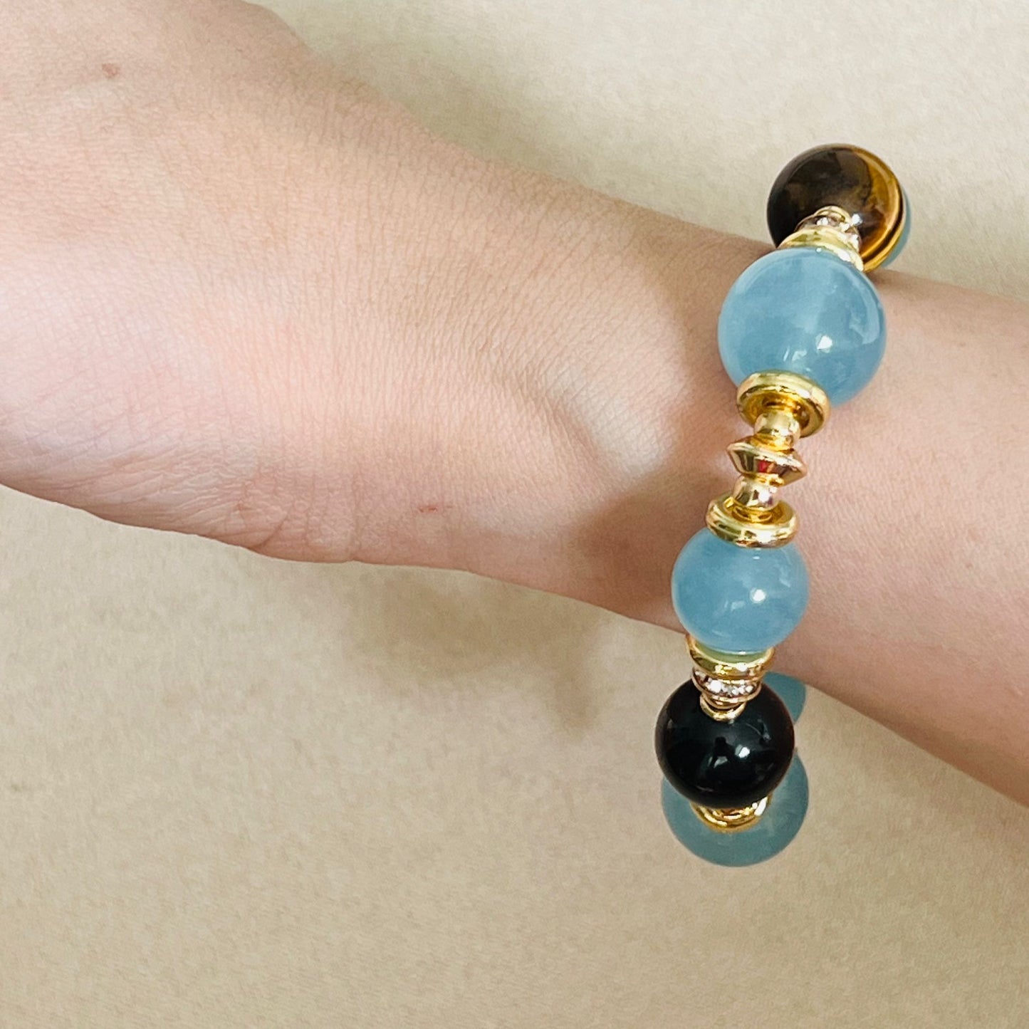 Oh-So-Confident Aquamarine Bracelet