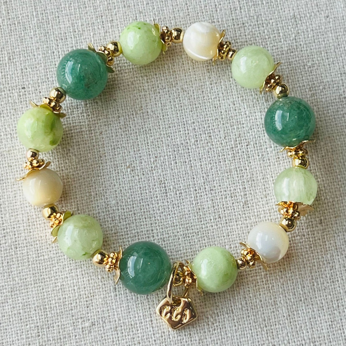 Green Strawberry, Mother Of Pearl & Serpentine Bracelet