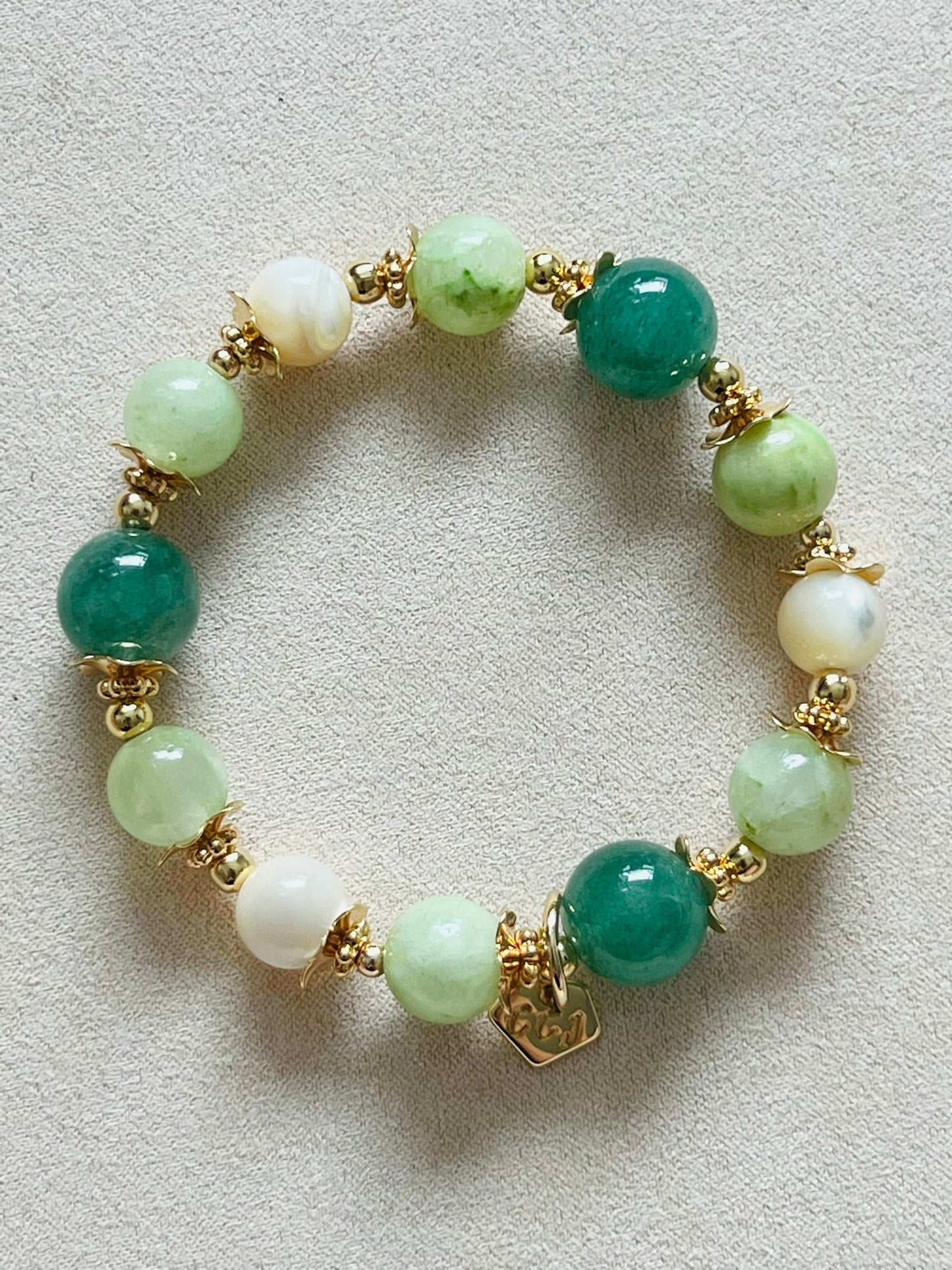 Green Strawberry, Mother Of Pearl & Serpentine Bracelet