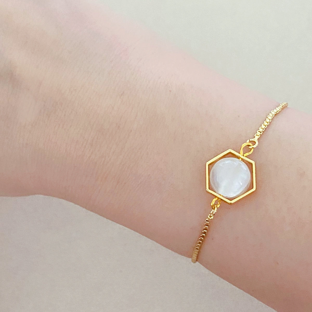 Selenite La Forma Hegaxon Bracelet