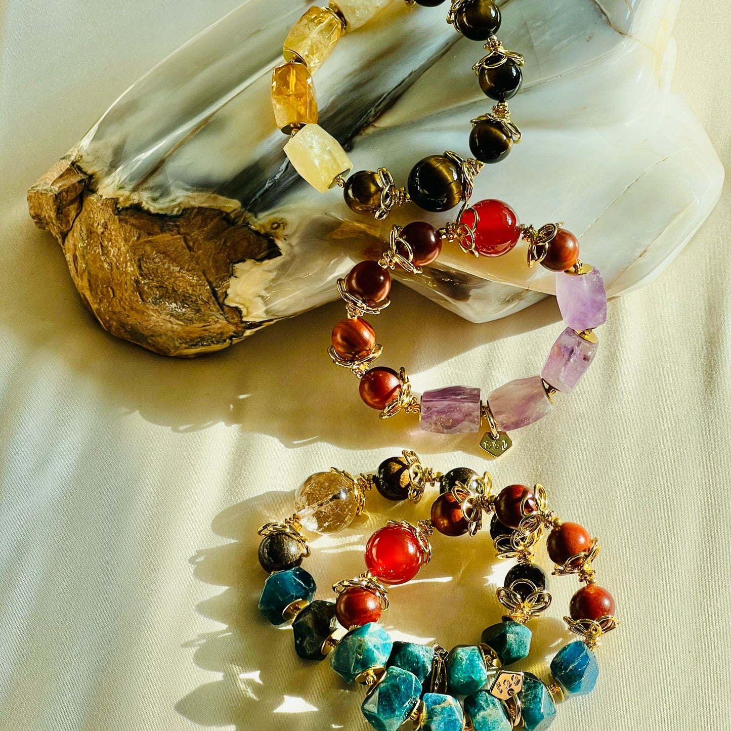 Red Agate, King Of Wood & Amethyst Bracelet