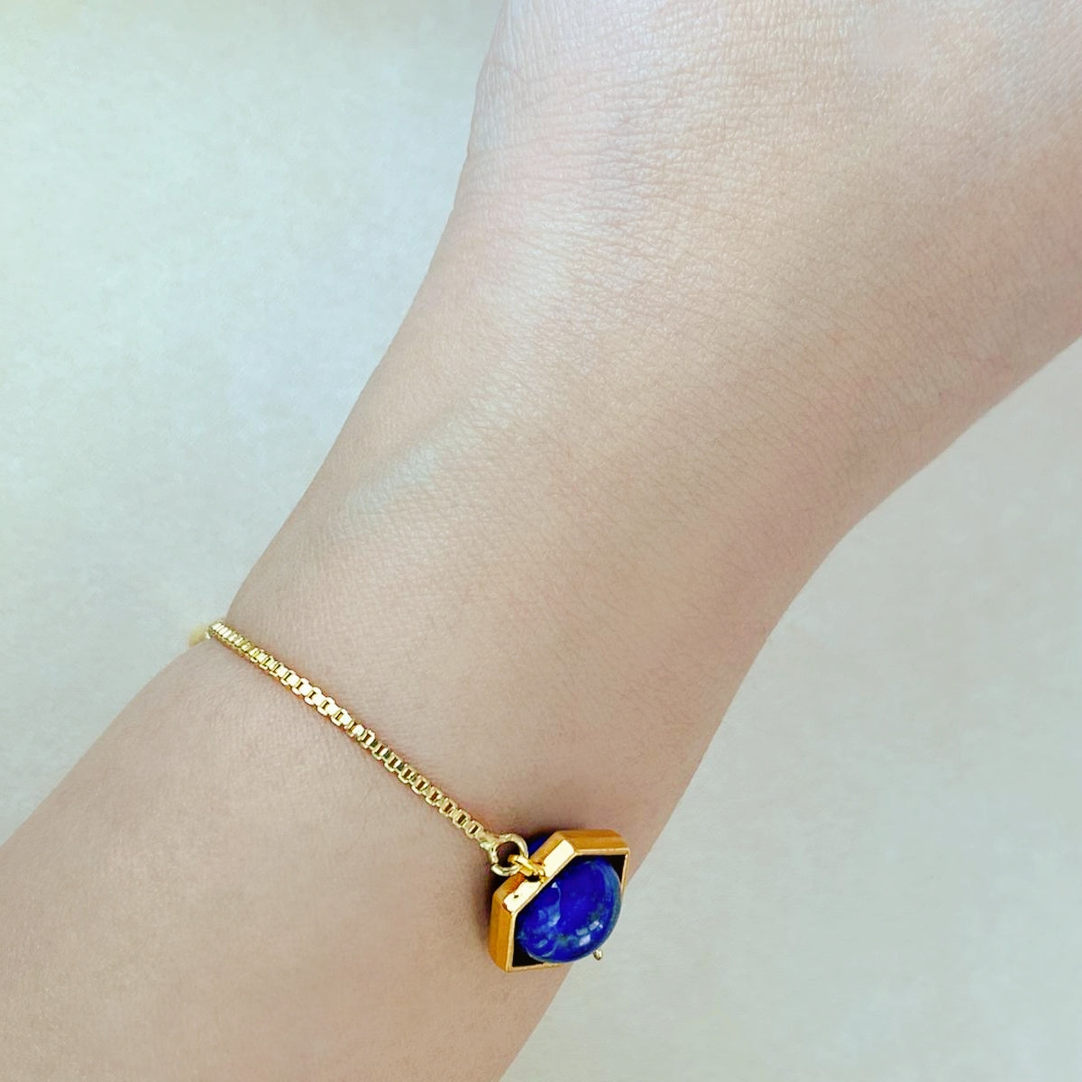 Lapis Lazuli La Forma Hegaxon Bracelet