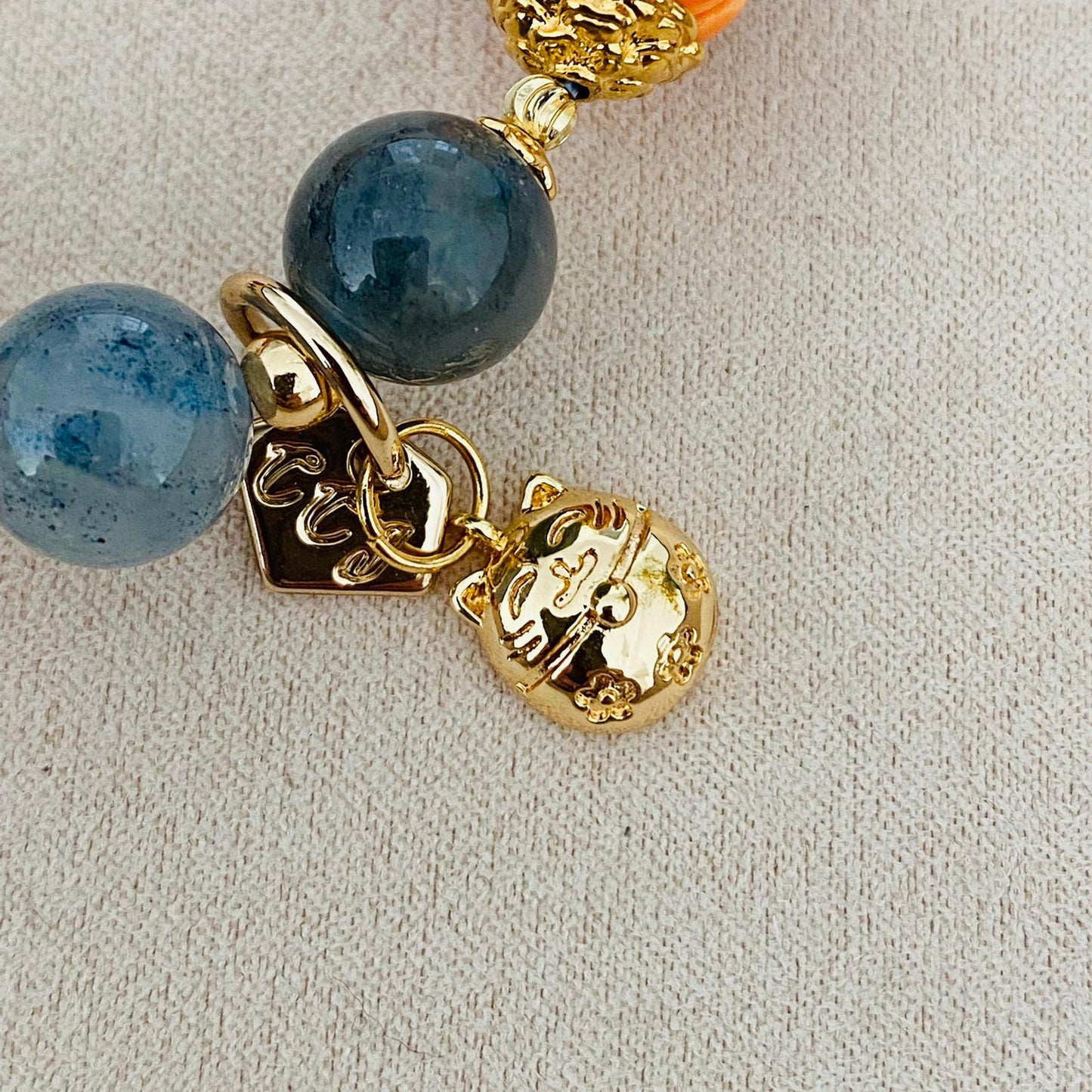 Lucky Cat Charm