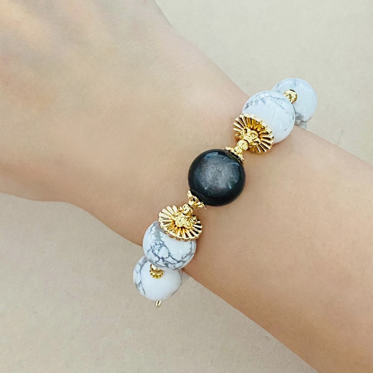 Silver Sheen Obsidian & Howlite Bracelet