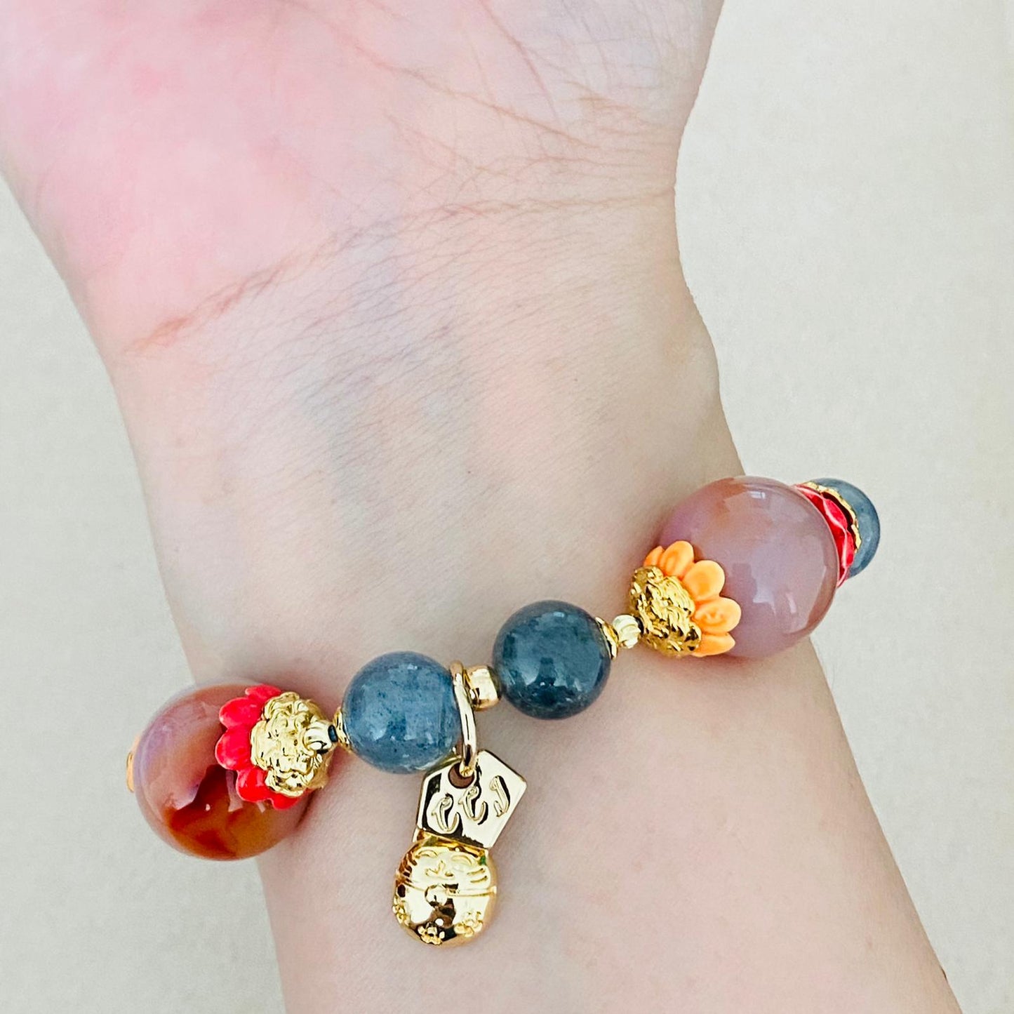 Lucky Cat Charm