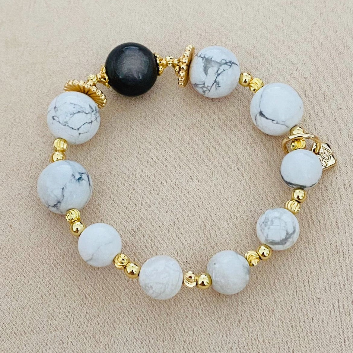 Silver Sheen Obsidian & Howlite Bracelet