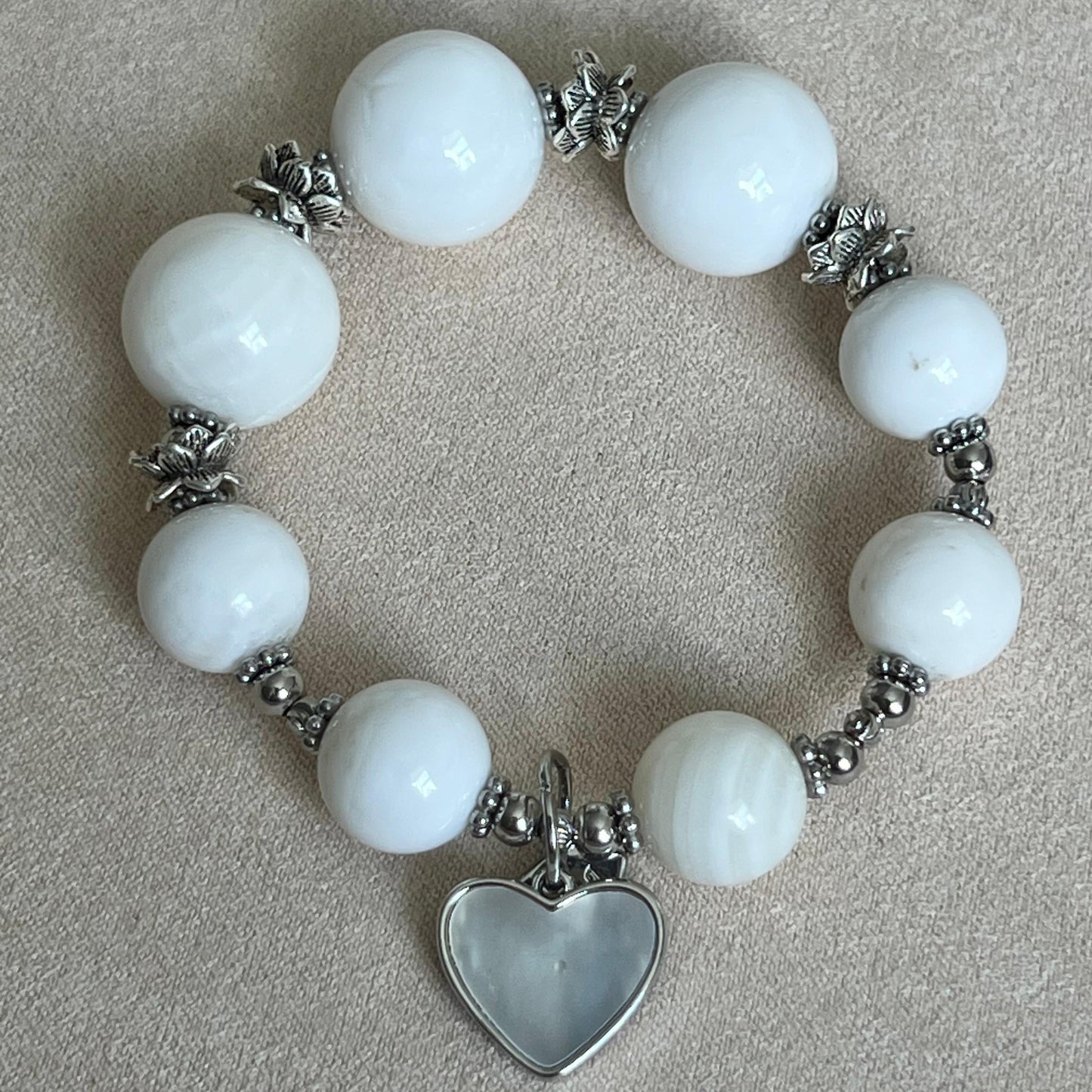 White Tridacna Supreme Bracelet