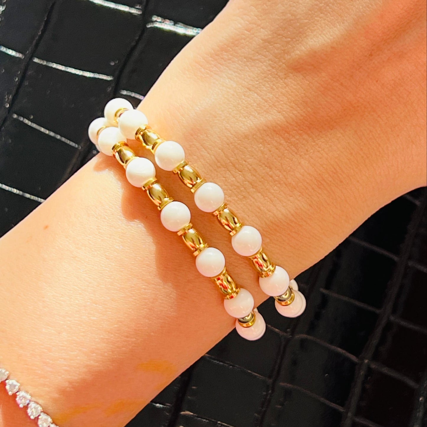White Tridacna Baby Bracelet
