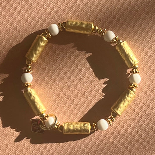 Lucky 6 White Tridacna Bracelet