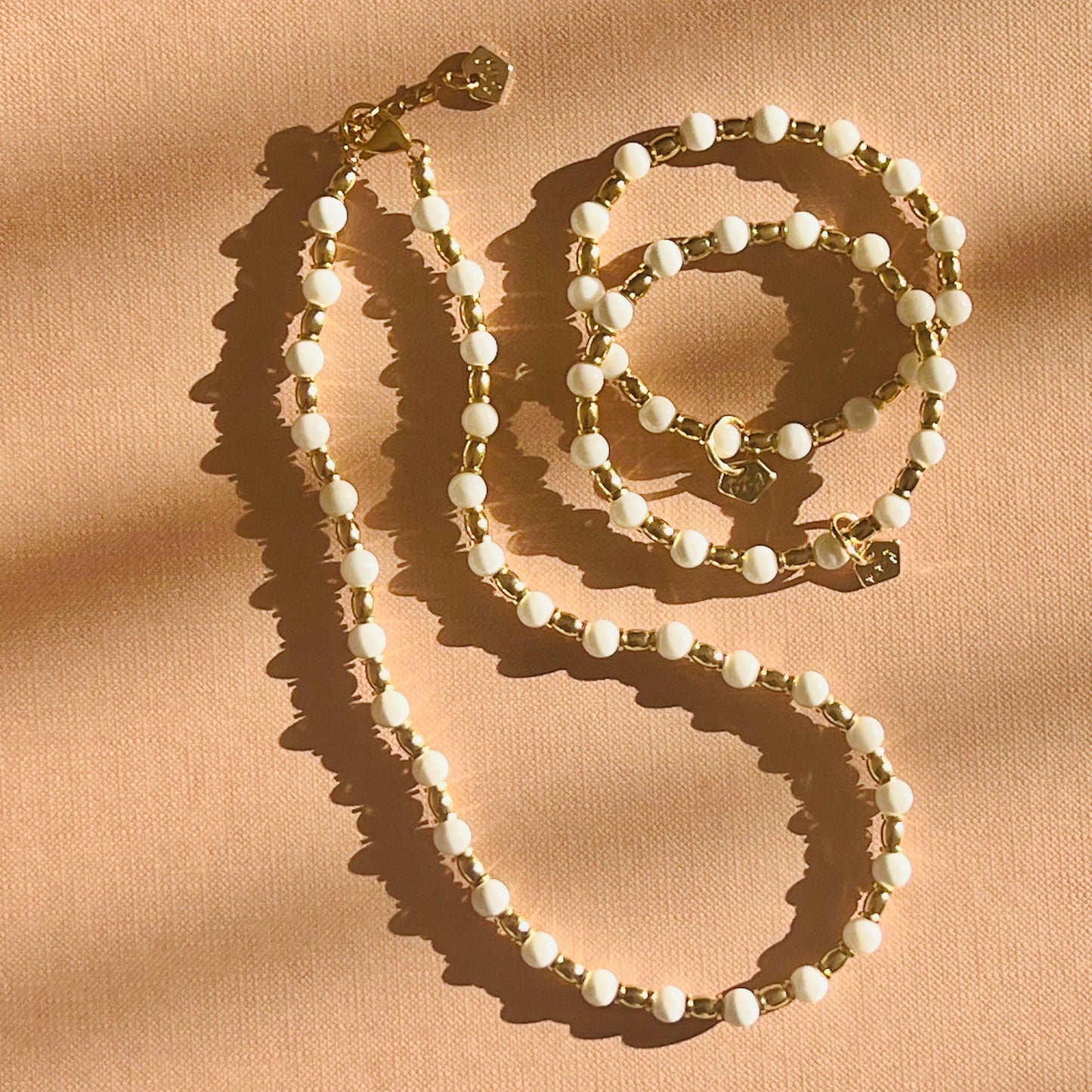 White Tridacna Baby Bracelet