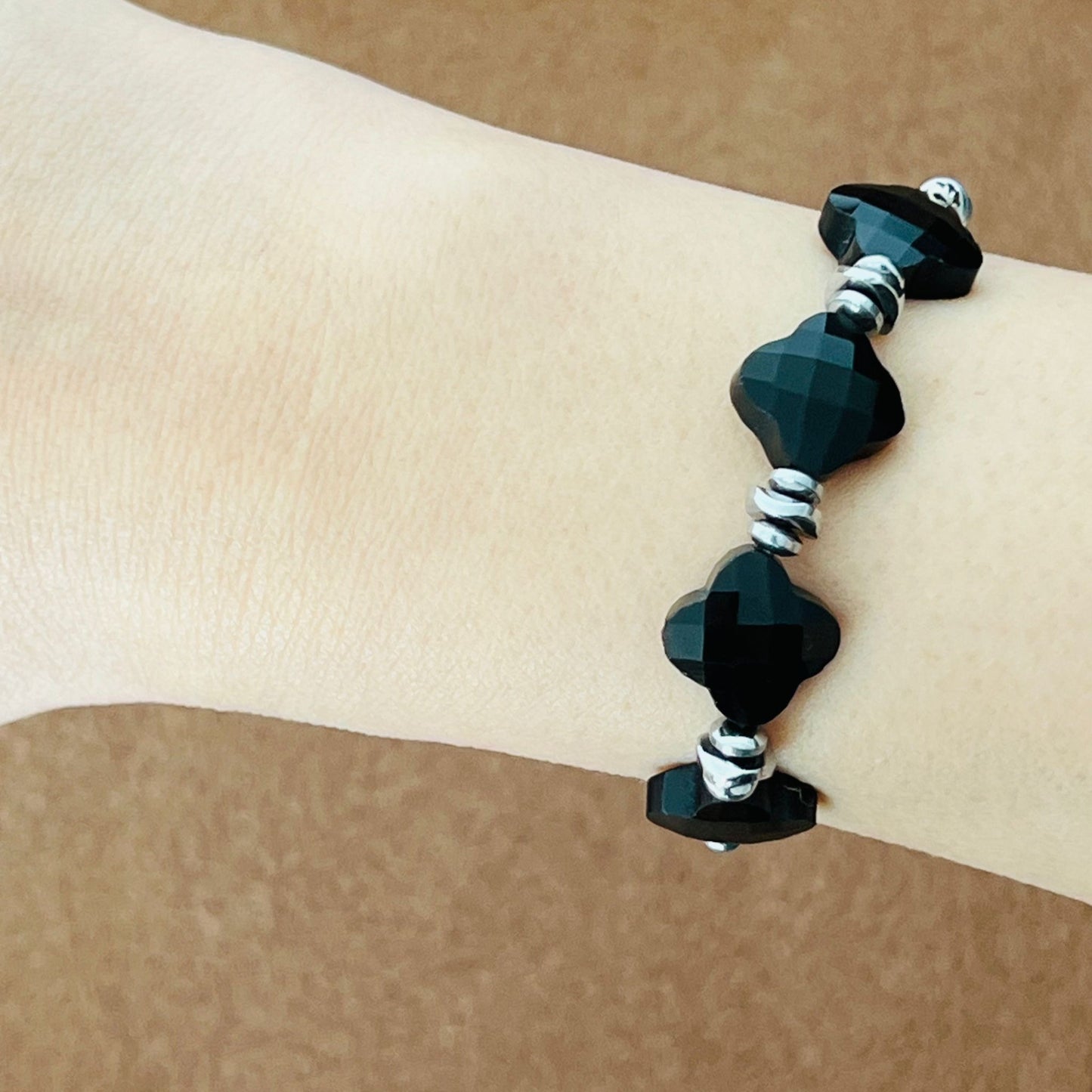 Black Beauty Clover Baby Bracelet SHW