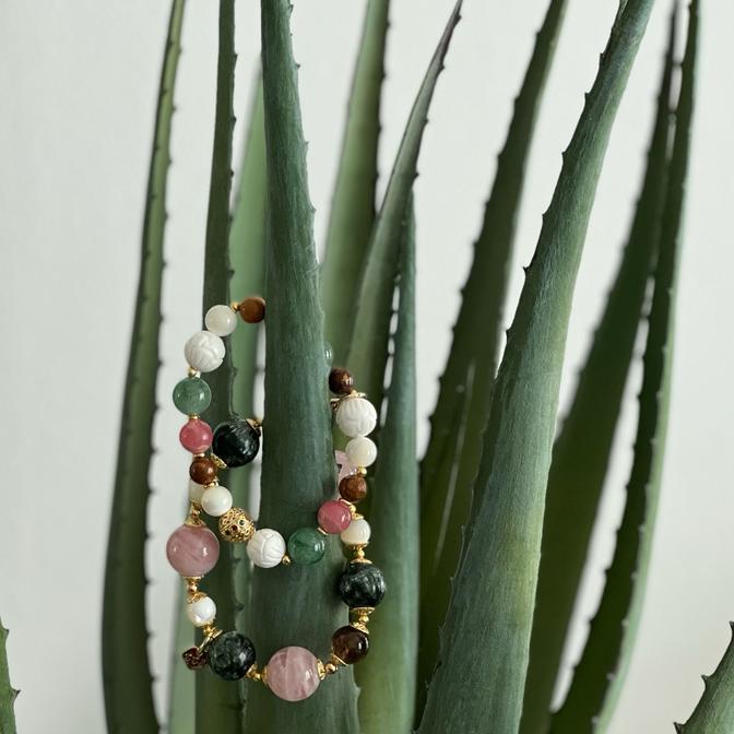 Juicy Cactus Flower Bracelet