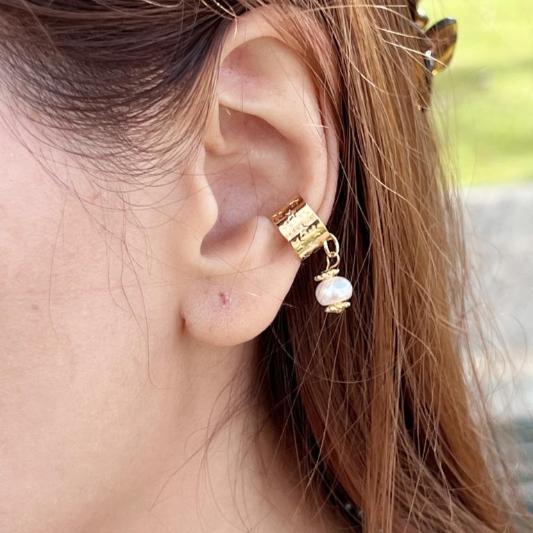 Baroque Pearl Ear Cuff