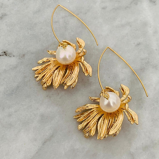 Fleur & Pearls Earrings